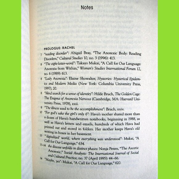 Book - Strangers to Ourselves: Unsettled Minds and the Stories that Make Us - Picture 10 of 13